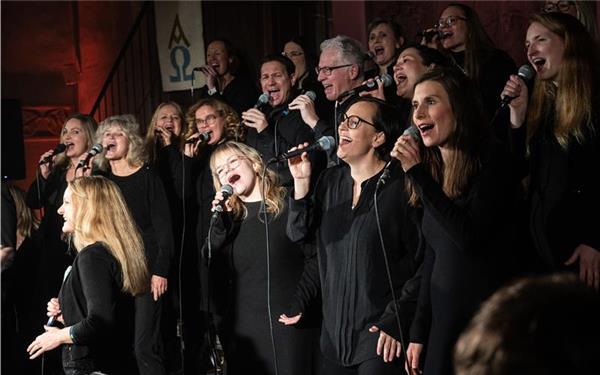 Soulige Powersongs präsentierte „The Gospel House“ unter der Woche in Gärtringen. GB-Foto: Schmidt