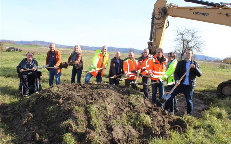 Spatenstich in Reusten: Auf dem Wolfsberg entsteht neuer Wohnraum