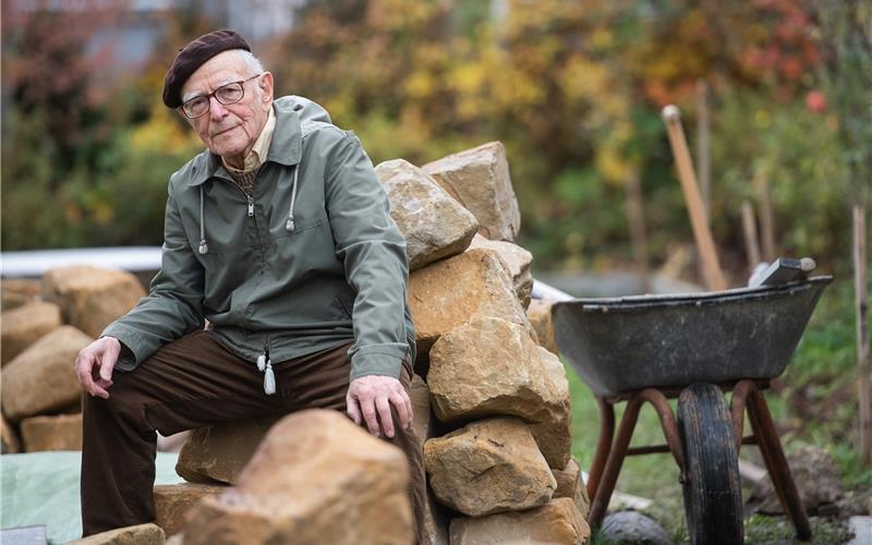 Sportlich, neugierig, engagiert, politisch interessiert und immer aktiv: Der 93-jährige Walter FischerGB-Foto: Schmidt