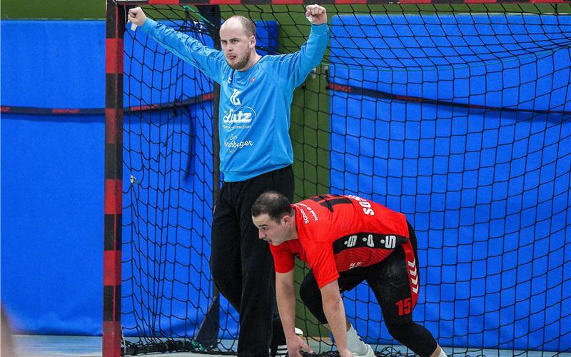 Starke Krankheitsvertretung: Nicolas Rhotert feiert eine seiner Paraden. GB-Foto: Eibner/La Rocca