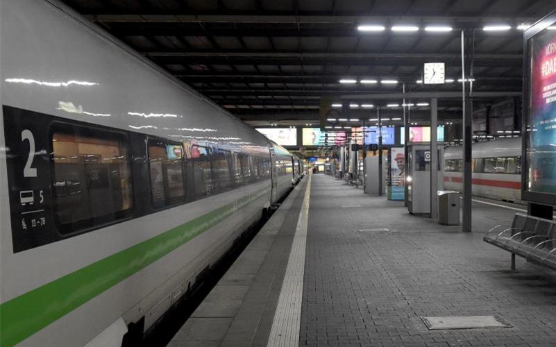 Stillstand am Münchner Hauptbahnhof. Foto: Felix Hörhager/dpa