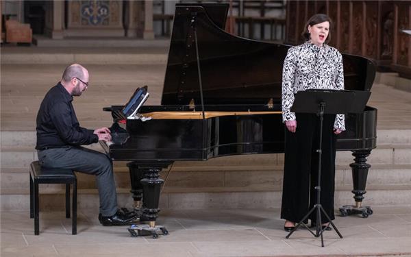 Stunde der Kirchenmusik: Ein Liederabend mit Johannes Fiedler und Marie Henriette Reinhold.GB-Foto: Vecsey