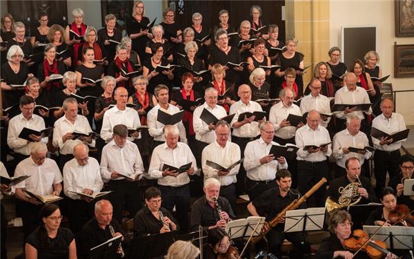Stunde der Kirchenmusik: Kantorei und Collegium musicum gestalten das „Paulus“-Oratorium.GB-Foto: Schmidt