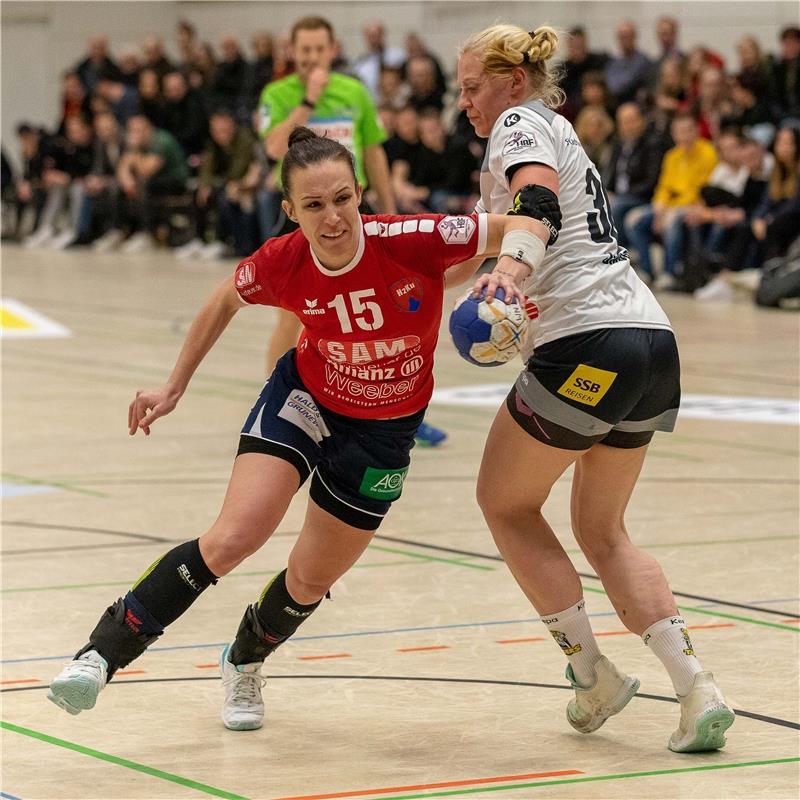 Szimonetta Toepelt-Gera (SG H2Ku Herrenberg #15) gegen Vivien Jaeger (VfL Waibli...