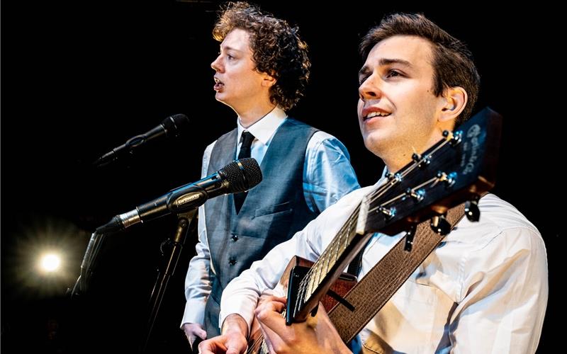 „Gäubote“-Adventskalender: Hommage an Simon & Garfunkel „The Simon & Garfunkel Story“ erinnert an das Folk/Rock-Duo Paul Simon und Art Garfunkel. GB-Foto: Hamish Gill