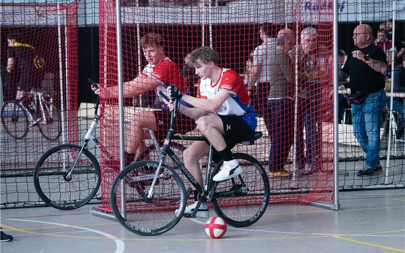 Till Ganser (vorne) und Nico Quast: Magere Ausbeute im Saisonfinale. GB-Foto: Schmidt