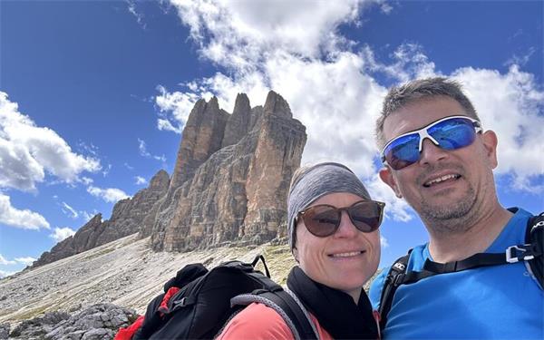 Timo und Caroline Supper bei der Dolomiten-Tour und der sich anschließenden Familienfreizeit am Gardasee. GB-Fotos: gb