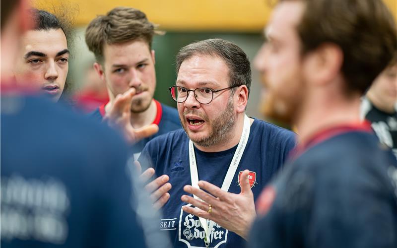 Trainer Jörg Ebermann glaubt daran, dass er die Kurve mit seinem Team bekommen kann. GB-Foto: Eibner/Ulmer