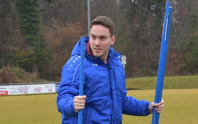 Ehrungsbescheid mit Werbebrief verwechselt Trainer Markus Egeler zu seinem Verhältnis zu den Spielern: „Nach fünf Jahren geht das auch in Richtung Freundschaft“ GB-Foto: Schwartz