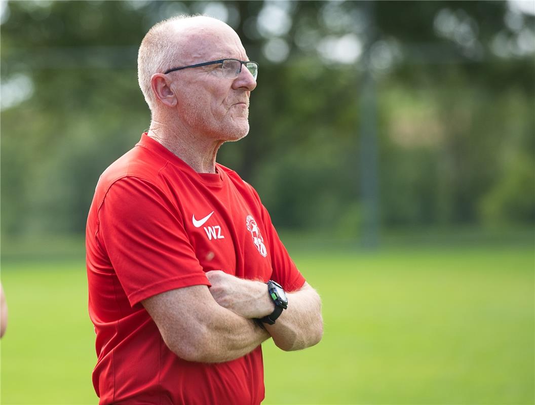 Trainer Willi Zimmermann Fortuna Böblingen   Fußball Rohrau gegen Fortuna Böblin...