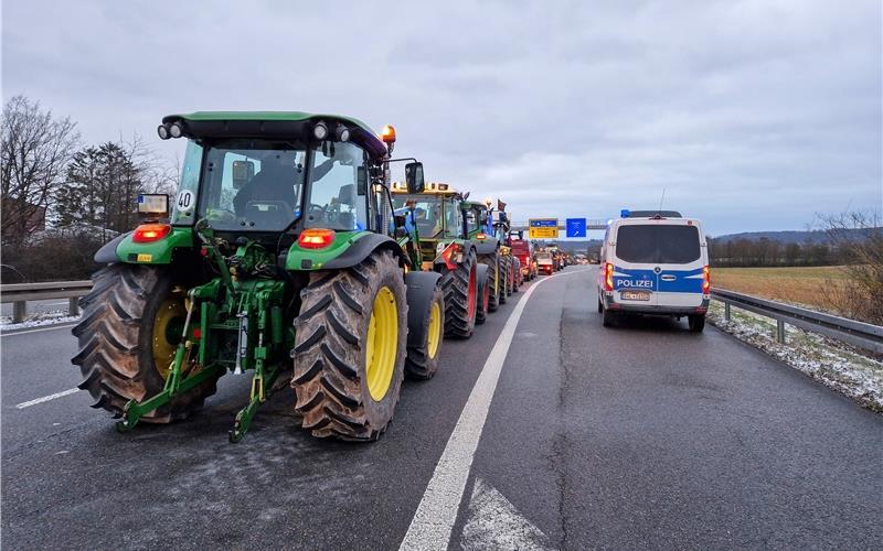 Traktoren auf der Autobahn: „Die abstrakte Gefahr war hoch“, sagte Richter Werner Kömpf. GB-Foto (Archiv): gb