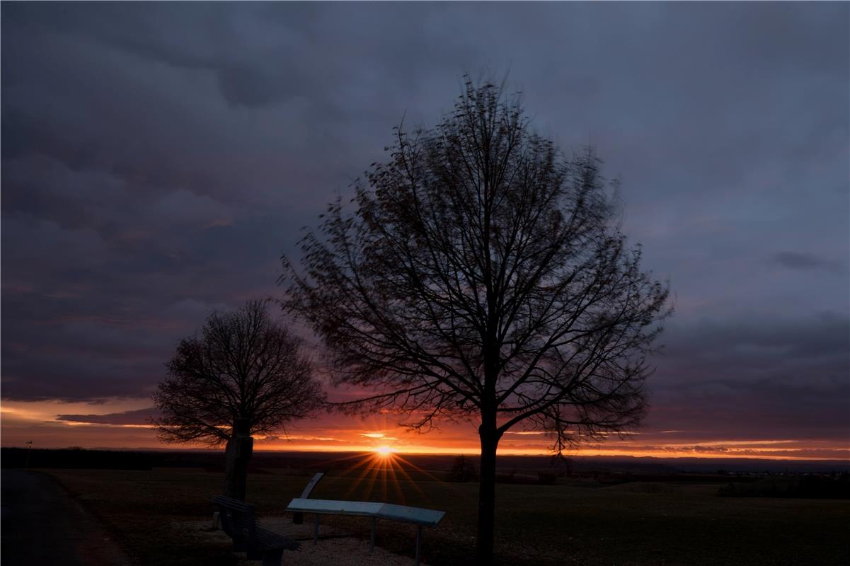 Trotz vieler dicker Wolken konnte ich die Lichtstimmung und den Sonnenaufgang am...