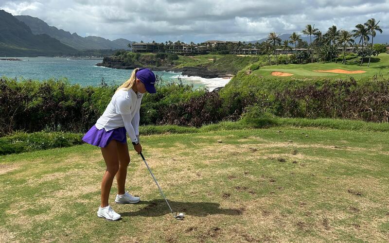Turnier vor traumhafter Kulisse: Clara Dürr spielt Golf auf Hawaii. GB-Foto: gb