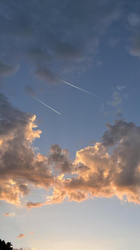 Über den Wolken mag ...  Von Bruno Schölzel aus Herrenberg.
