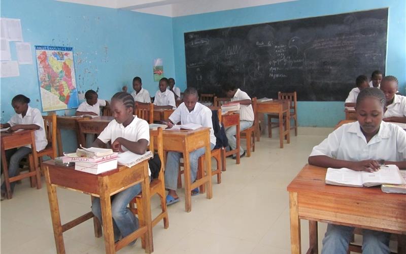 „Gäubote“-Weihnachtsaktion „Miteinander–Füreinander“ Unterstützung gefragt
für die Partner vor Ort Unterricht im St. Clare Girls Center in Nordkenia. GB-Fotos: gb