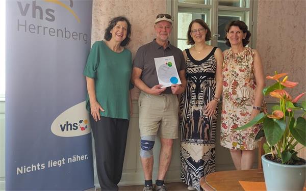 VHS-Kursleiter Michael Weyhing nach 26 Jahren verabschiedet