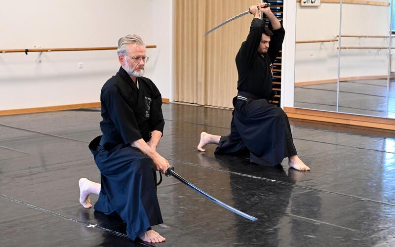 Vertieft in ihre Kampfkunst: Jens Hoffbauer-Kieper (links) und Thimo Bittmann. GB-Foto: Holom