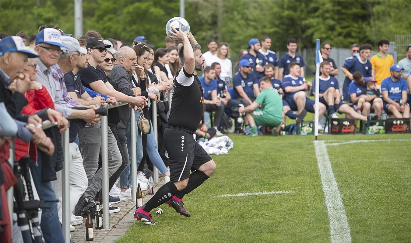 VfL Oberjettingen – SV Oberjesingen - Oberjettingen feiert die Meisterschaft 5 /...