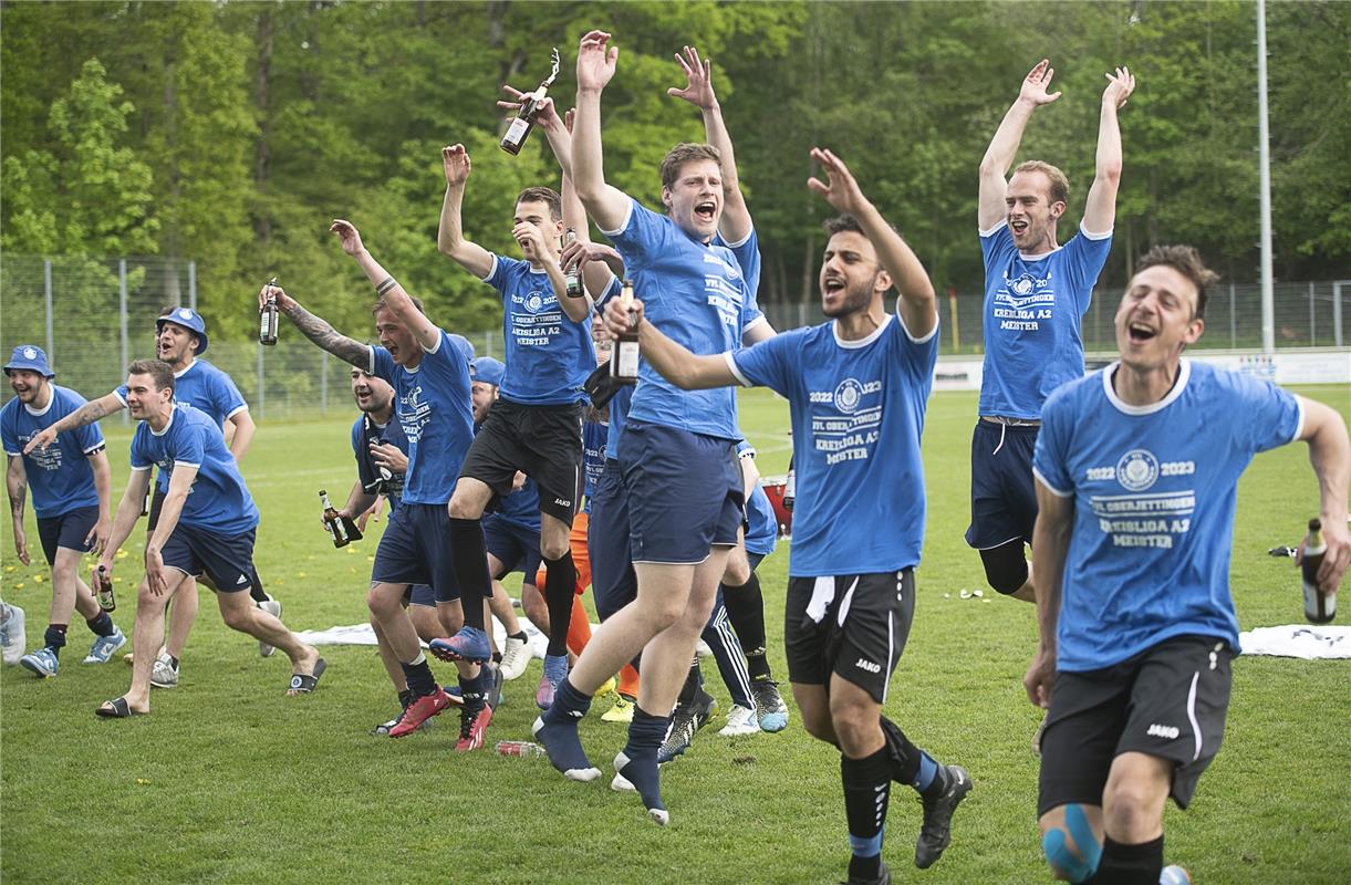 VfL Oberjettingen – SV Oberjesingen - Oberjettingen feiert die Meisterschaft 5 /...