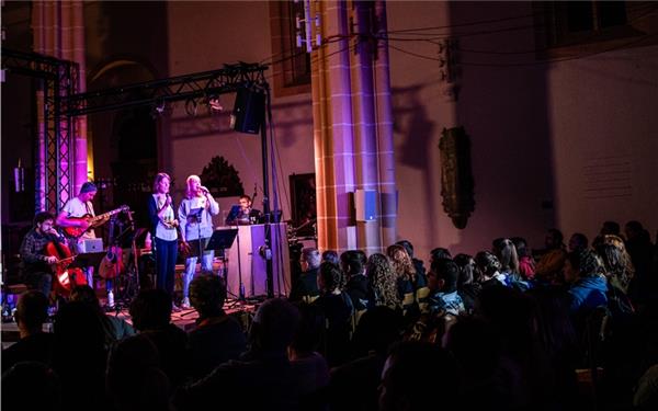 Volles Haus bei der Church Night in der Herrenberger Stiftskirche.GB-Fotos: Schmidt