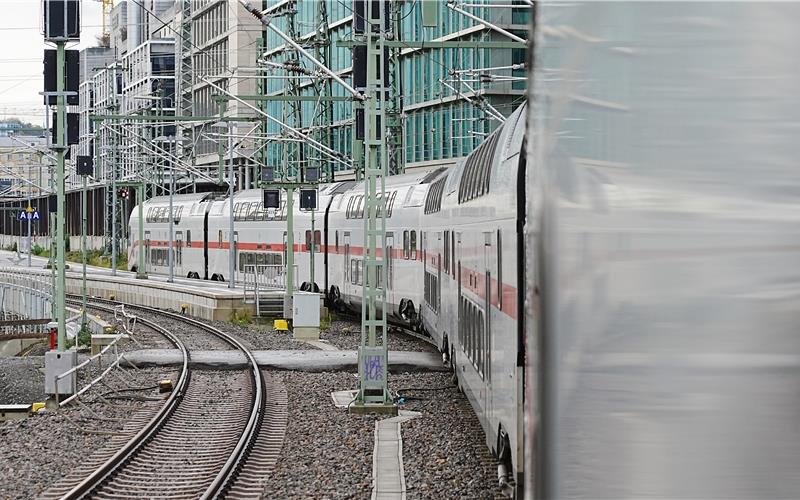 Voraussichtlich ab März 2027 fahren die Gäubahn-Züge nicht mehr bis zum Stuttgarter Hauptbahnhof. GB-Foto: DB AG
