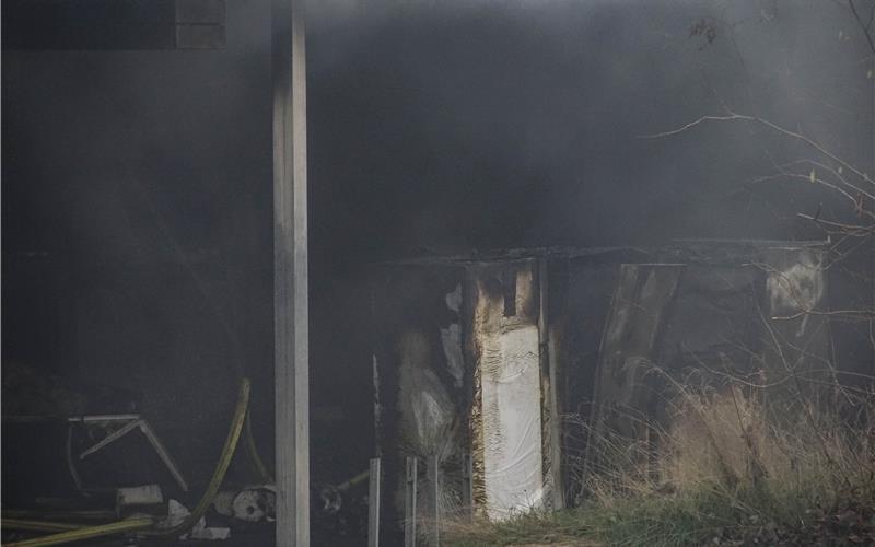 Großeinsatz der Feuerwehr bei Brand in Sindelfinger Sammelunterkunft