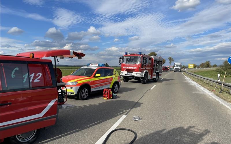 Mercedes kracht in Wohnmobil: Drei Menschen bei Unfall nahe Bondorf verletzt
