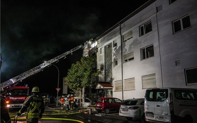 Großbrand in Schönaich: Zwei Menschen müssen ins Krankenhaus