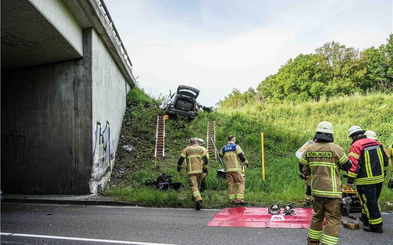 Mercedes-Fahrer wird bei Unfall in Böblingen tödlich verletzt