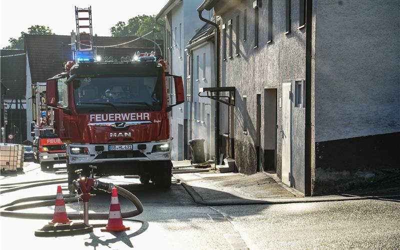 Scheunenbrand: Ortsdurchfahrt Dachtel gesperrt