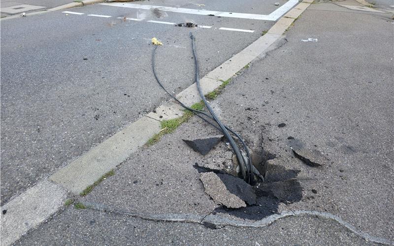 Massenkarambolage durch Bus in Sindelfingen nach gesundheitlichem Notfall