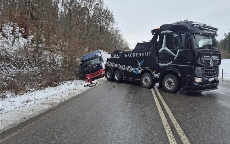 Bei Unfall zwischen Mötzingen und Nagold lebensgefährlich verletzt