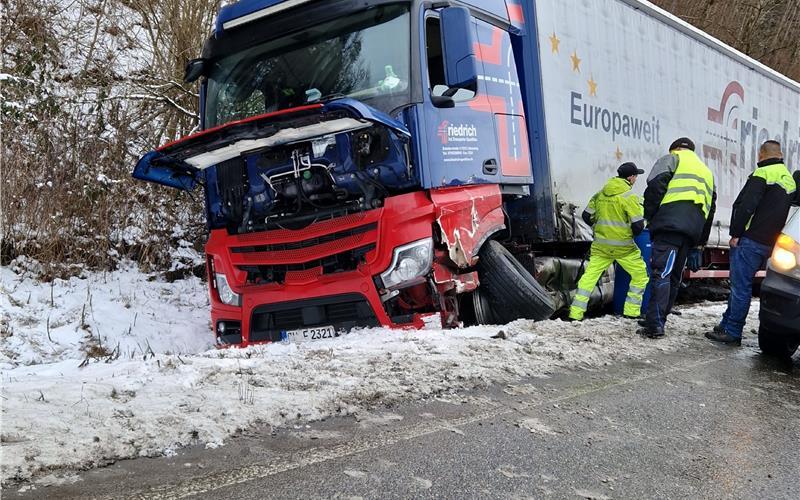 Bei Unfall zwischen Mötzingen und Nagold lebensgefährlich verletzt