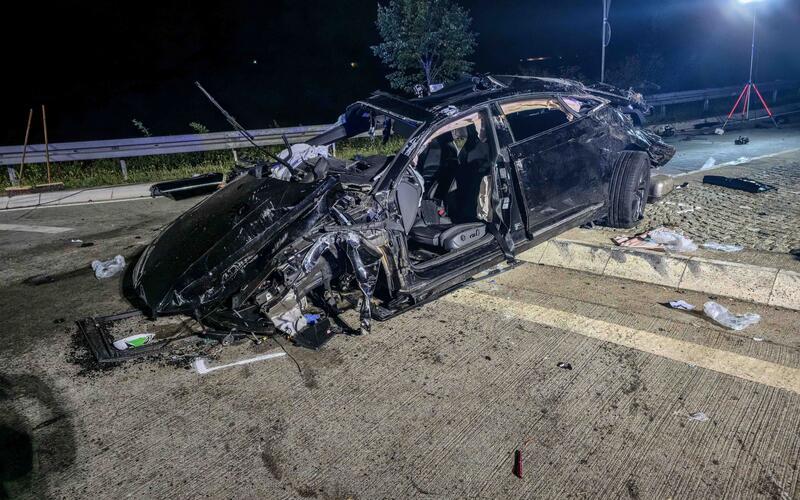 Zwei Schwerverletzte nach nächtlichem Unfall bei Jettingen