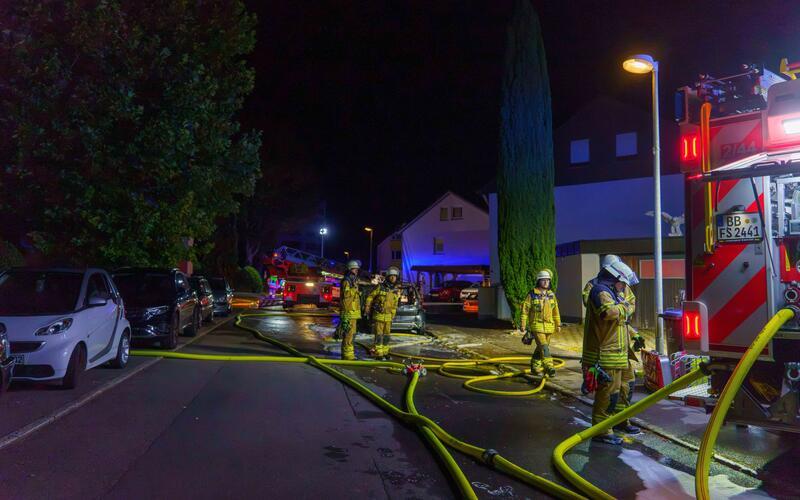 Brandstiftung in Sindelfinger Hochhaus? Polizei nimmt offenbar Verdächtigen fest