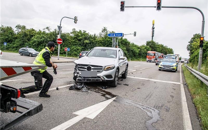 Zwei Verletzte bei Unfall an der A 81 bei Herrenberg