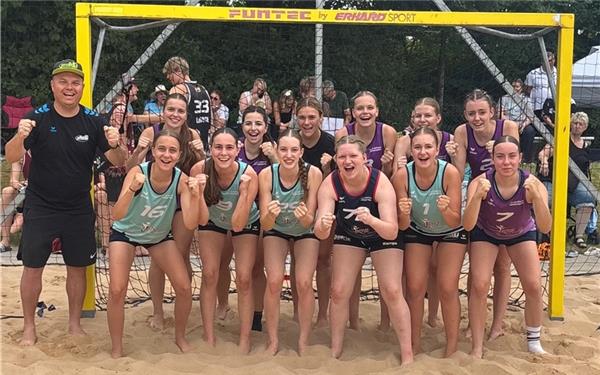 Weibliche A-Jugend der Elle Sandys setzen mit Rang zwei in Ismaning schon mal ein Ausrufezeichen. GB-Foto: gb