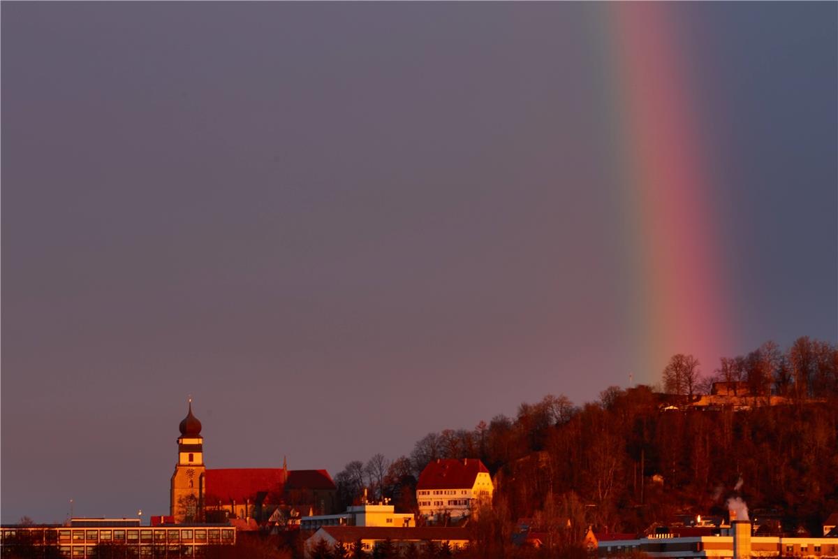 Welch' fantastische Lichtstimmung heute morgen über der Herrenberger Glucke...  ...