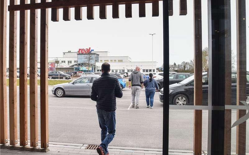 Welche neue Perspektiven gibt es für den Real-Markt in Oberjettingen? Die nahe Zukunft wird es zeigen.GB-Foto (Archiv): Vecsey