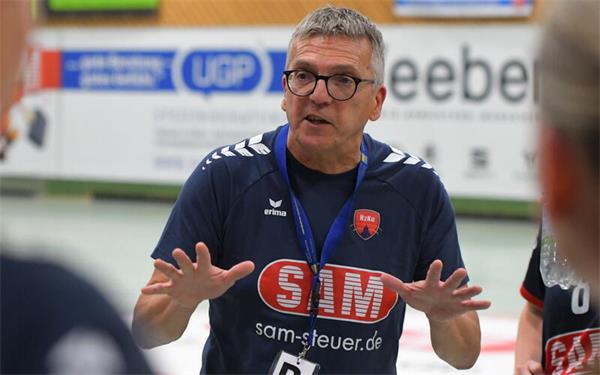Wenn nicht alles täuscht, wird es heute auch auf seine Improvisationskünste ankommen: SG-Trainer Heiko Fleisch. GB-Foto: Gebhardt