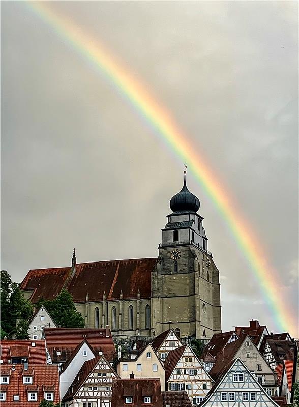 Wenn sich Himmel und Erde berühren.  Von Monika Suhm aus Gärtringen. 