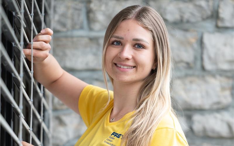 Werkeln gefiel Corinna Frey schon als Kind. In der Ausbildung zur Rollladen- und Sonnenschutzmechatronikerin macht die 23-Jährige das Hobby zum Beruf.GB-Foto: Vecsey