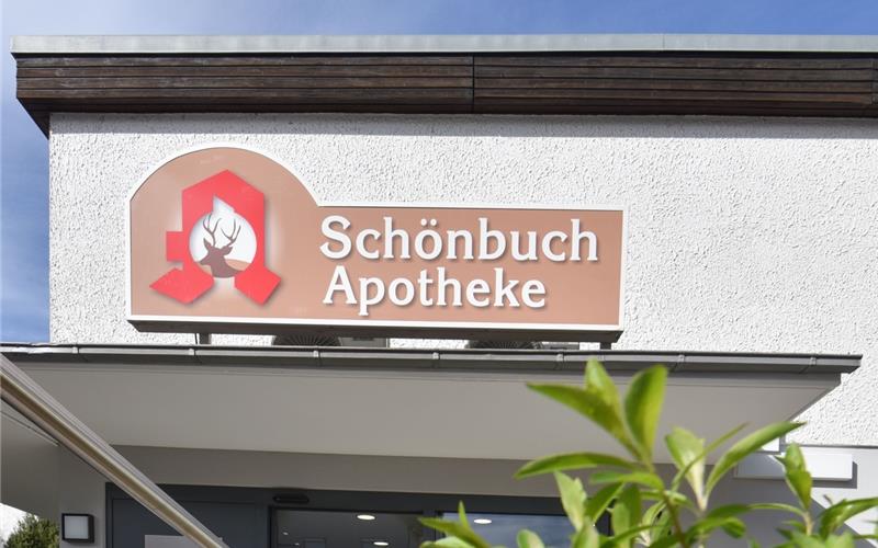 Herzenssache für die Inhaber Wiedereröffnung der Schönbuch-Apotheke in Gültstein. GB-Foto: Vecsey