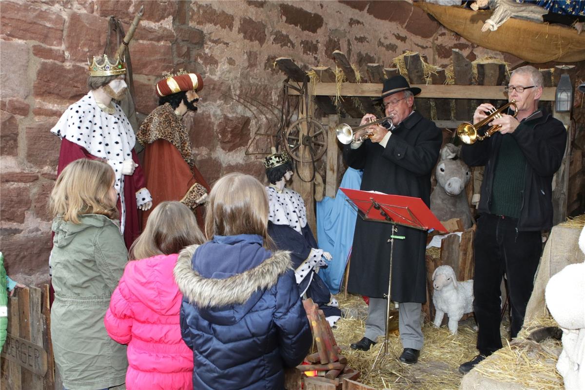 Wildberg  die Turmbläser aus Wildberg spielen zur Eröffnung  in der Krippe im Tu...