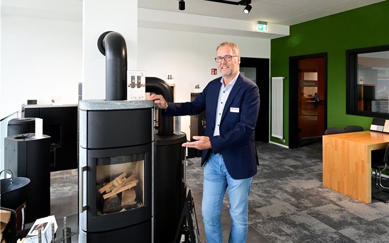Geburtstagsfest am attraktiven neuen Standort Willi Egeler führt das Unternehmen seit 17 Jahren.