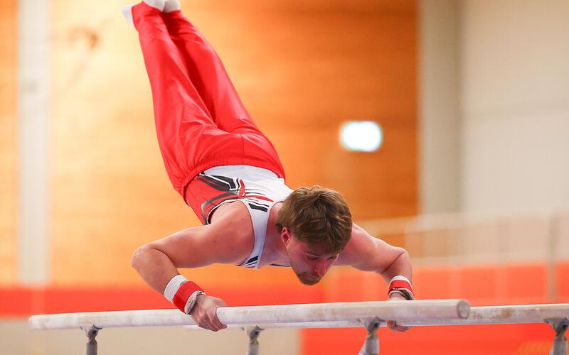 Yannick Kellenberger holte am Barren starke fünf Scorepunkte für die WTG Heckengäu. GB-Foto: Hrivatakis