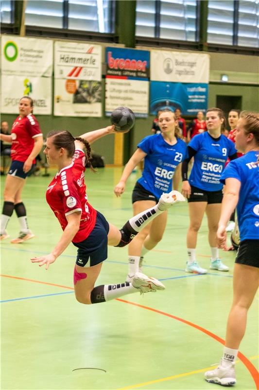 Yvonne Schneider (TG Biberach, #23), Lena Krais (TG Biberach, #9) ,TG Biberach v...