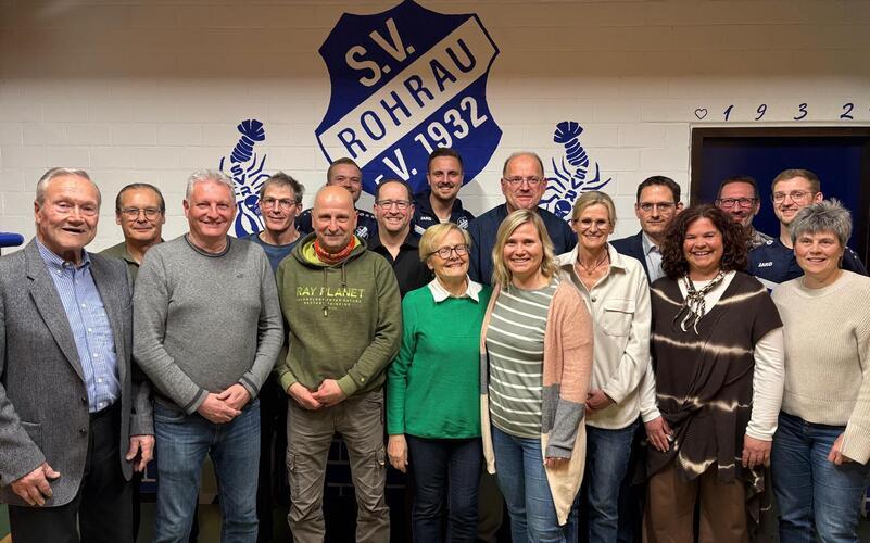 Zahlreiche Geehrte gab es in diesem Jahr bei der Hauptversammlung des SV Rohrau. GB-Foto
