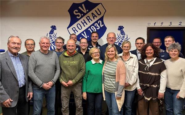 Zahlreiche Geehrte gab es in diesem Jahr bei der Hauptversammlung des SV Rohrau. GB-Foto