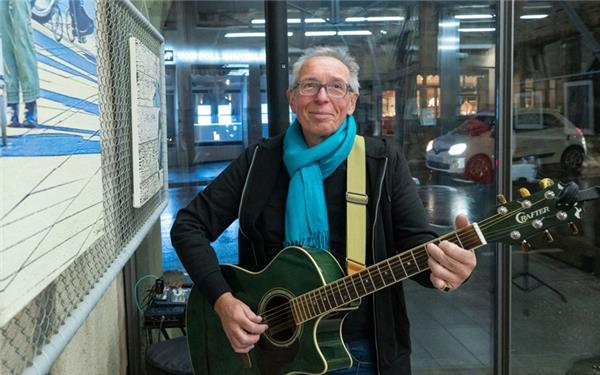 Zeigt seine Fotos in der Galerie im Kulturzentrum: HP Dolecki.GB-Foto: Vecsey